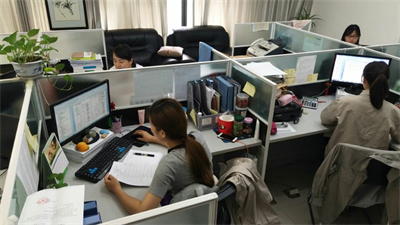 紫電公司訂單穩(wěn)重帶增，生產(chǎn)銷(xiāo)售一片繁忙